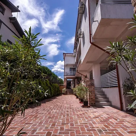 Гостевой дом Artelier 3*