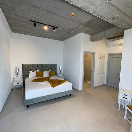 Πανσιόν Artelier 3*